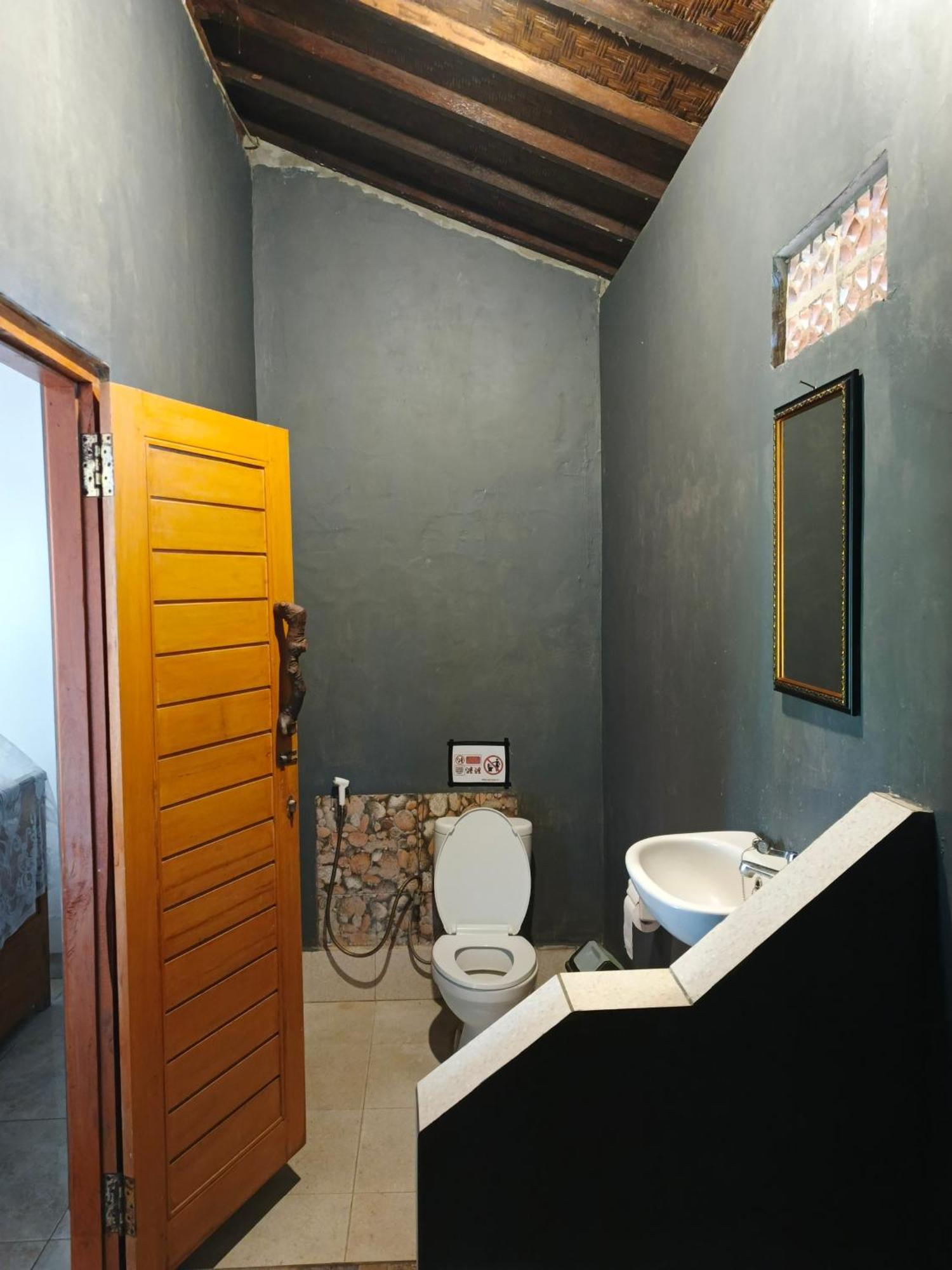 Friend House Stay & Surf Airsatang المظهر الخارجي الصورة
