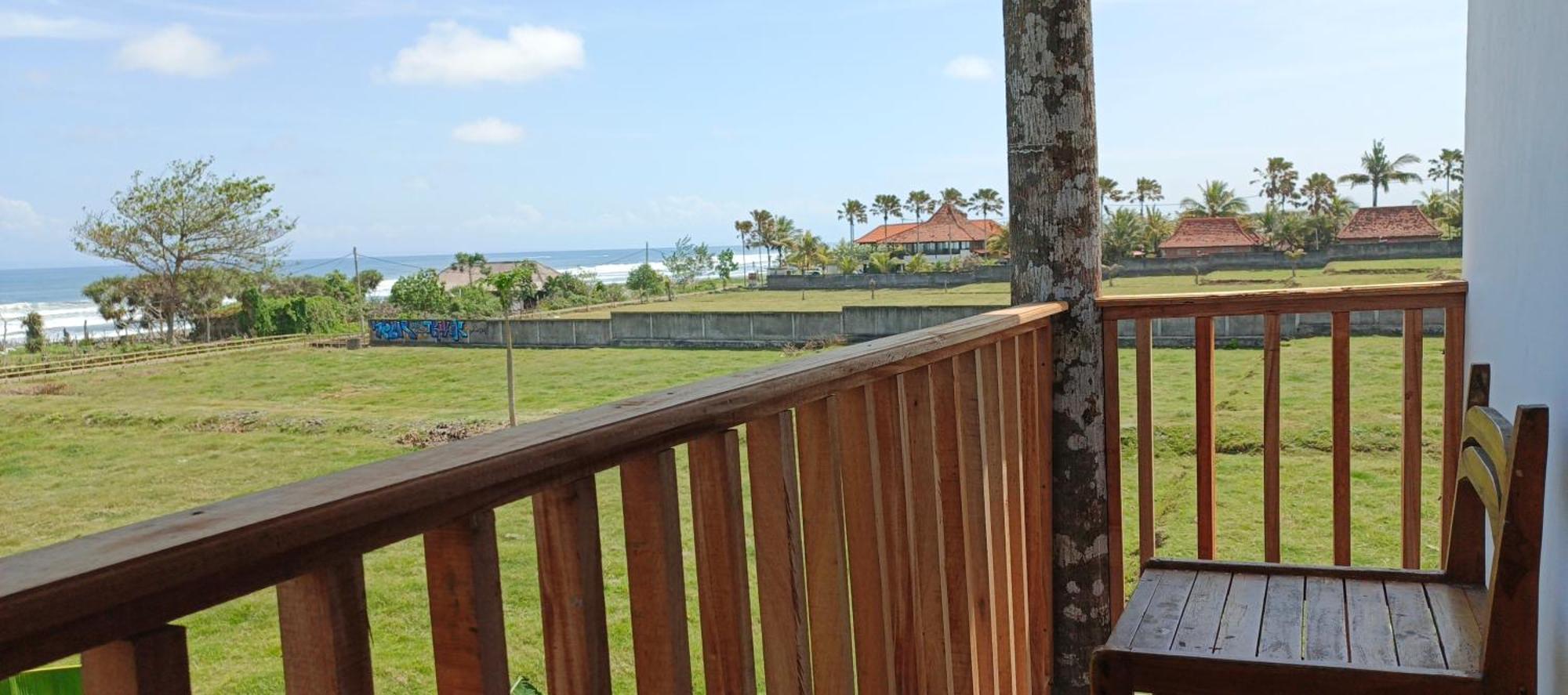 Friend House Stay & Surf Airsatang المظهر الخارجي الصورة