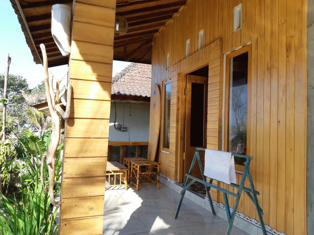 Friend House Stay & Surf Airsatang المظهر الخارجي الصورة
